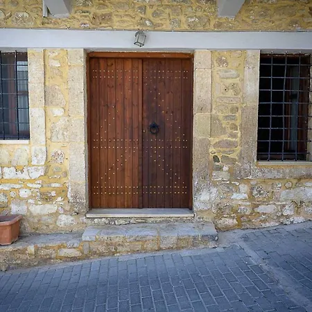 Traditional Stone Mezonete Feriehus *