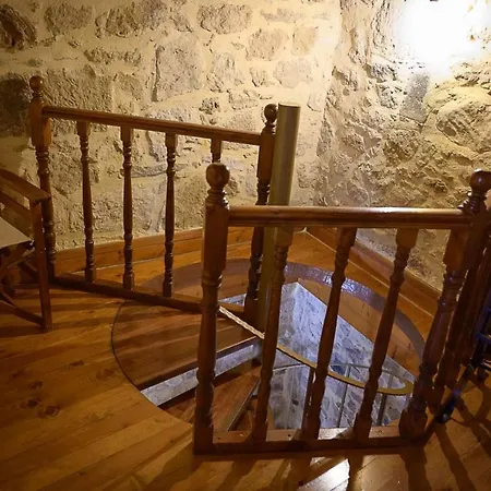 Feriehus Traditional Stone Mezonete Krousonas (Crete)