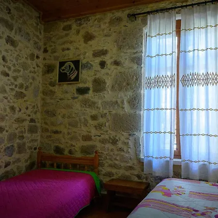 Feriehus Traditional Stone Mezonete Krousonas (Crete)